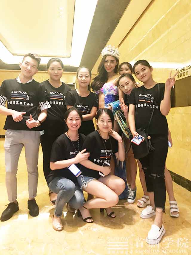 环球华美大赛彰我中华美业 首脑学院展现梦想的精彩！
