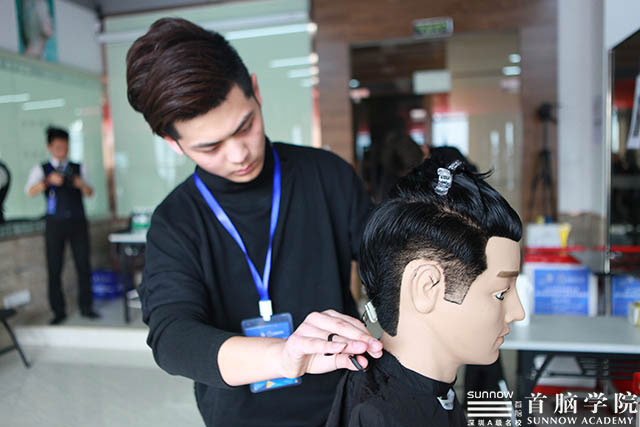 首脑学院再担重任，成功举办第45届世界技能大赛深圳市选拔赛美容、美发大赛