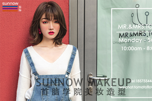 零基础学美发去学校好还是去店里