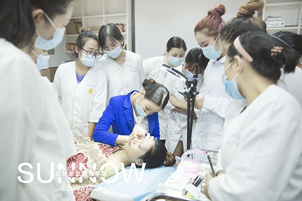 深圳纹绣培训学校