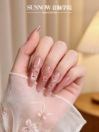首脑美甲培训学校